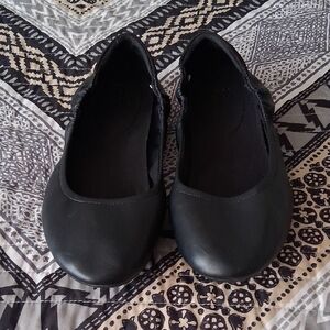 a new day Black Flats